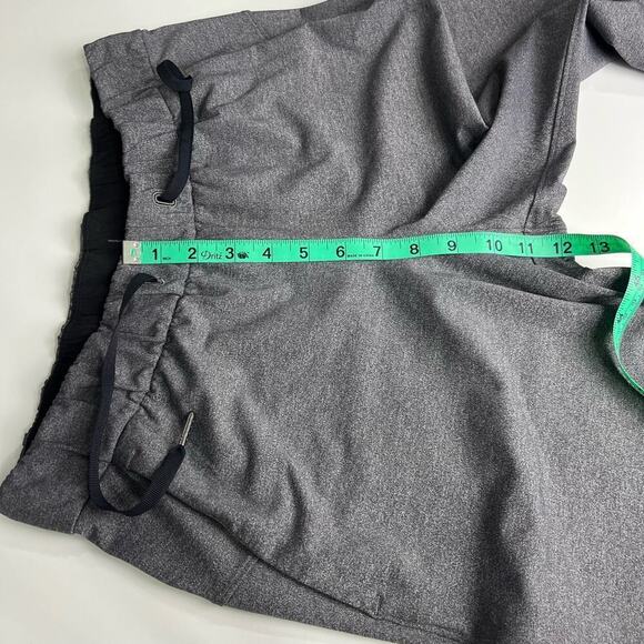 Lululemon On The Fly Pant  27" Size 8 Heathered Black‎ (Gray) - Picture 13 of 14